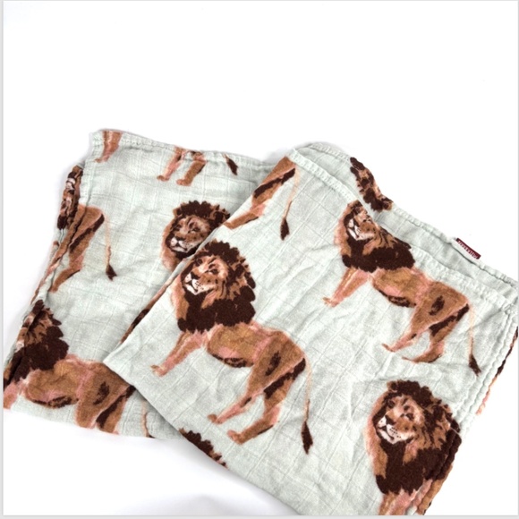 Milkbarn Bamboo Organic Cotton Baby Burp Cloth Set of 2 Lion Print Muslin Lovey - Picture 6 of 6
